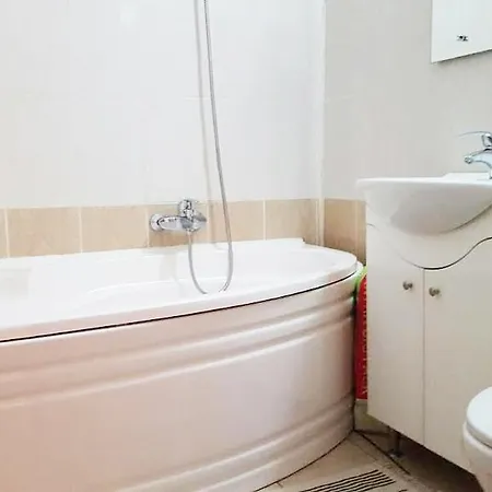 & Clubs Mamaia Apartment
